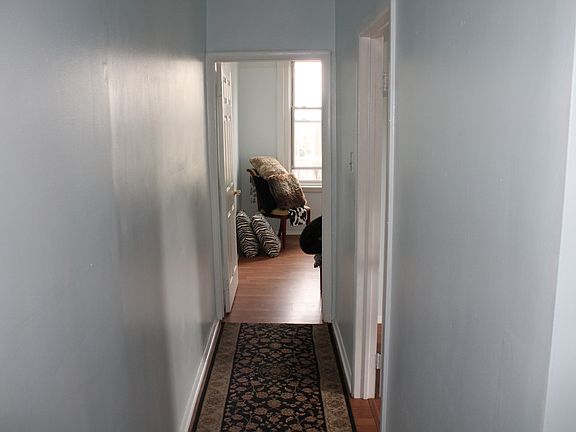 4th image of 1816 W Diamond St Unit 3