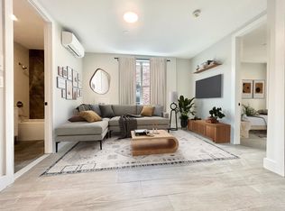 222 E 53rd St #2A, Brooklyn, NY 11203