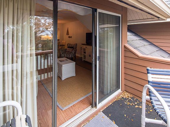 5th image of 410 Melrose Pl. #308
