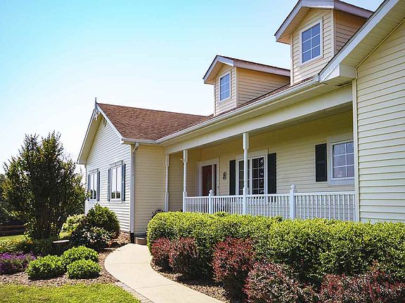 2nd image of 321 Green Creek Dr