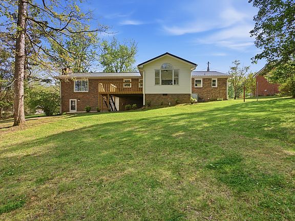 5th image of 1416 Oakmont Cir