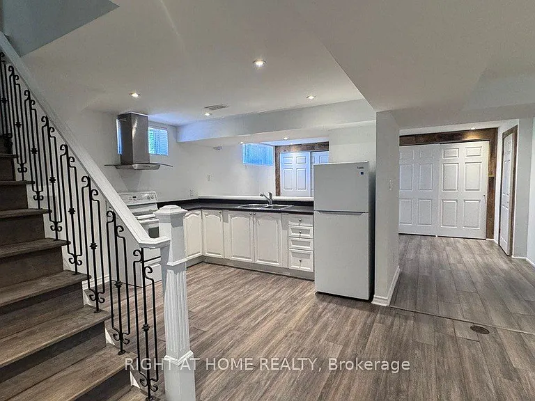 58 Foreht Cres — Photo 1