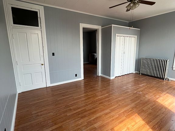 3rd image of 114 N Main St #D