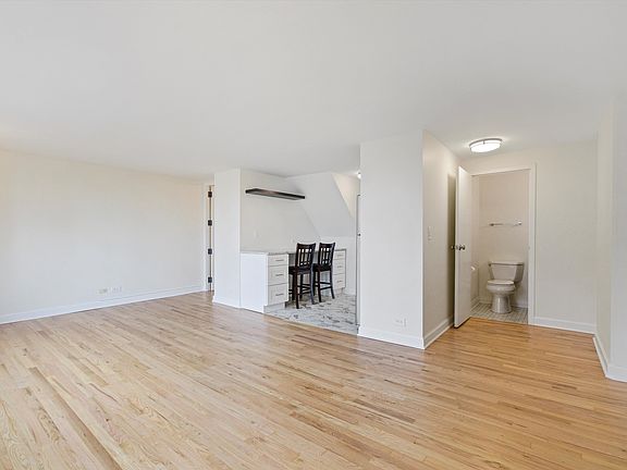 5th image of 1221 N Dearborn Pkwy APT 1403N