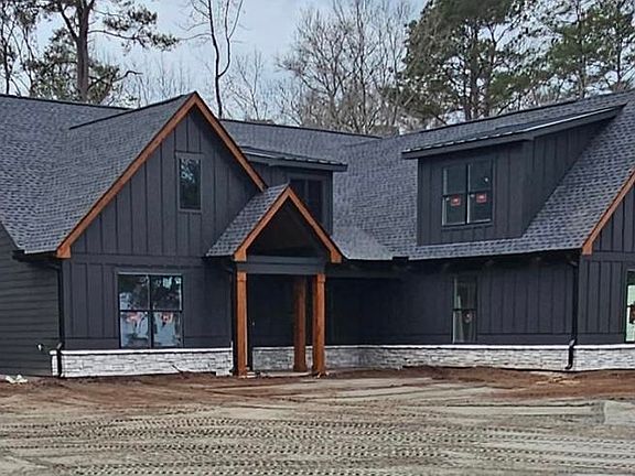 2nd image of 8024 Old Reaves Ferry Rd.