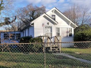 187 Lynbrook Dr, Mastic Beach, NY 11951