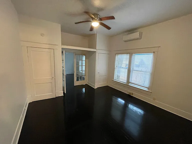 2514 Pearl St — Photo 3