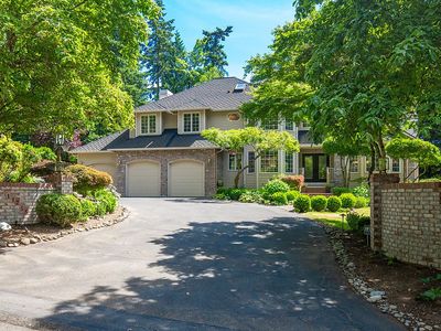 11755 NE 36th Pl, Bellevue, WA, 98005