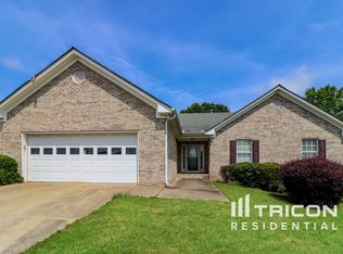 3230 Indian Shoals Rd, Dacula, GA 30019