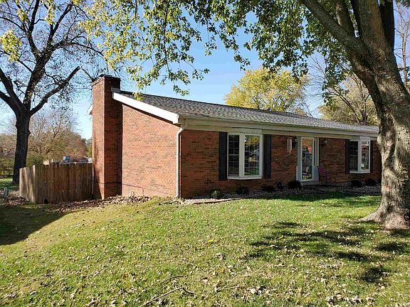 2nd image of 8303 Oak Dr