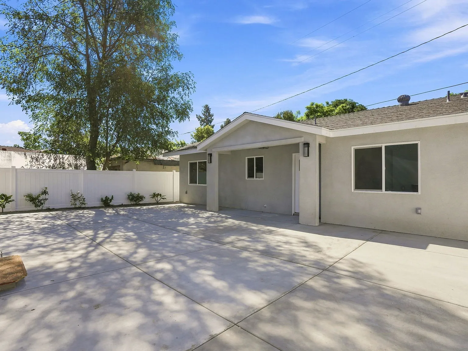 3738 Blanche St — Photo 3
