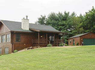 15664 100th St, Maquoketa, IA 52060
