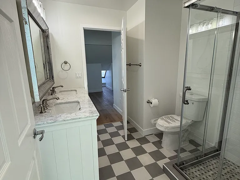 6506 W 83rd St — Photo 16