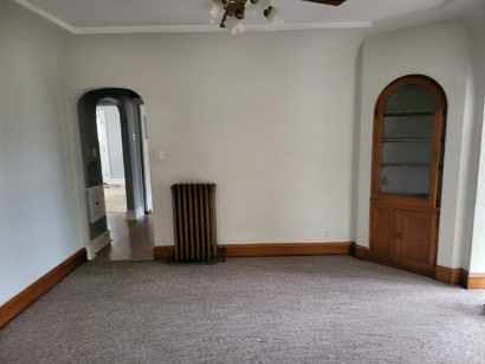 Building Photo 3