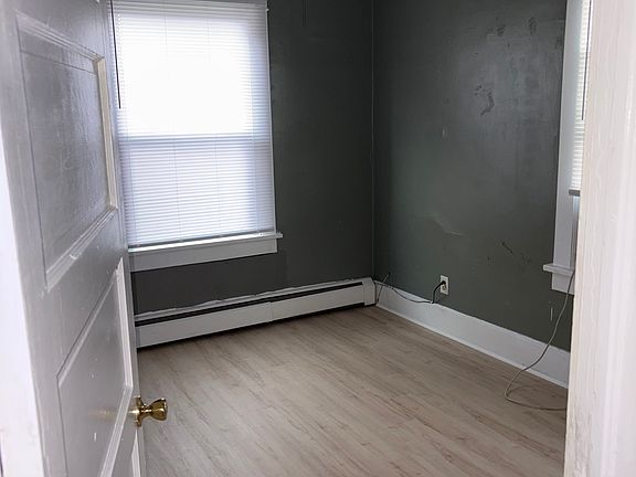 4th image of 2000 W Jackson St #1