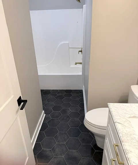 10531 Ontario Dr — Photo 9
