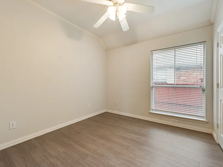 9301 Preston Trl — Photo 23