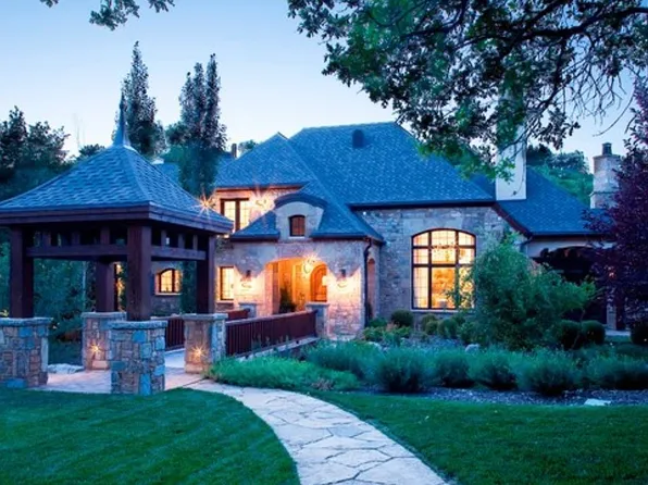 93 E Lone Holw, Sandy, UT 84092