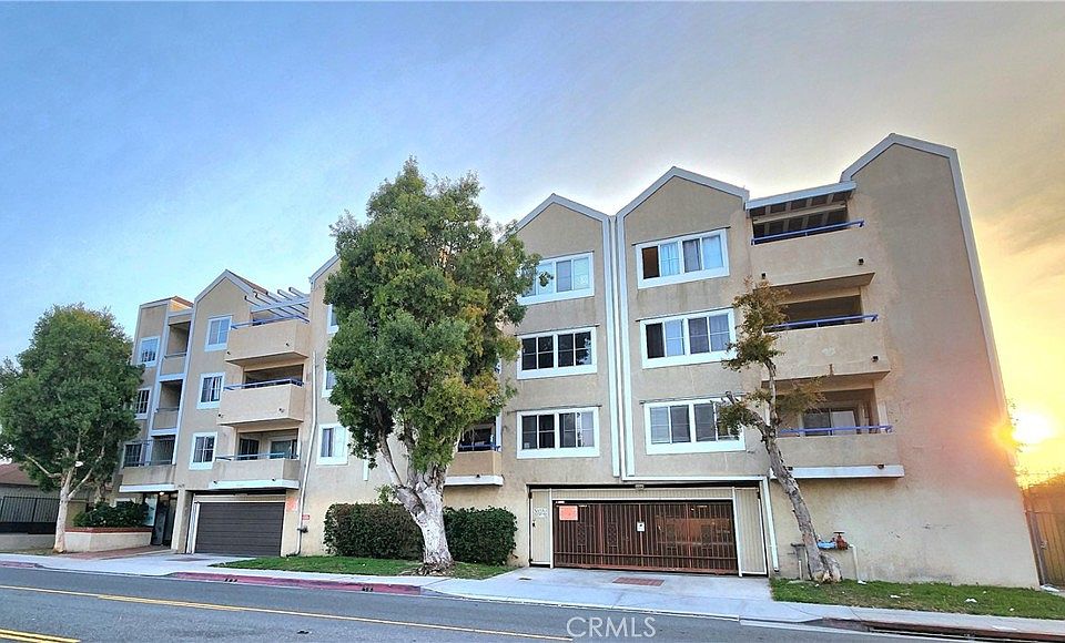 1st image of 1629 Cherry Ave Unit 202