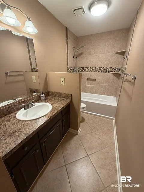 3 bed, 2.0 bath, 2016 sqft, $2,000 — Photo 4