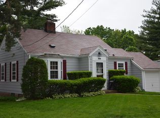 6416 Carpenter Ave, Windsor Heights, IA 50324