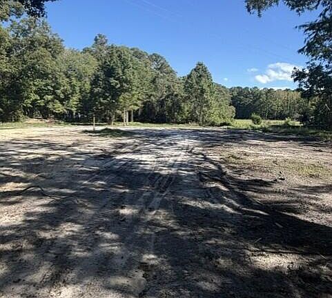 3rd image of 1104 Highway 101
