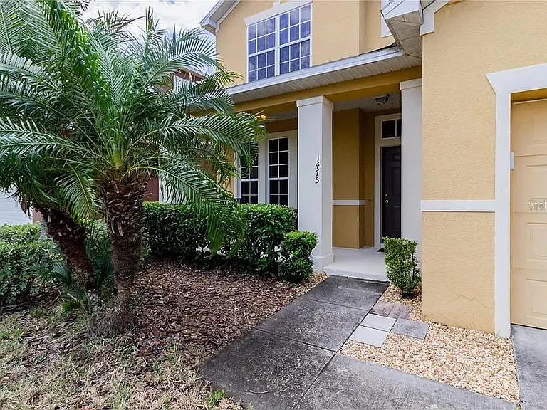1475 Salisbury Dr — Photo 3