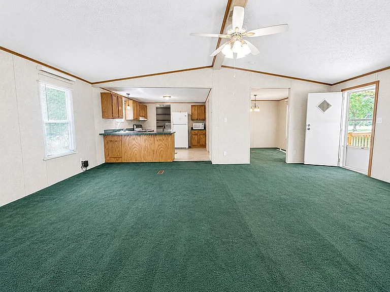 2455 Windle Community Rd — Photo 10