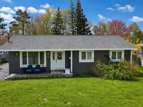 85 Ranni Cres, Cape Breton, NS B1S 3E1