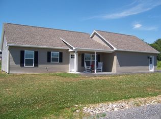 1 Meadow Dr, Waterville, ME 04901