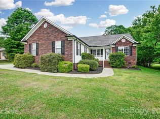 221 Parallel Dr, Harrisburg, NC 28075