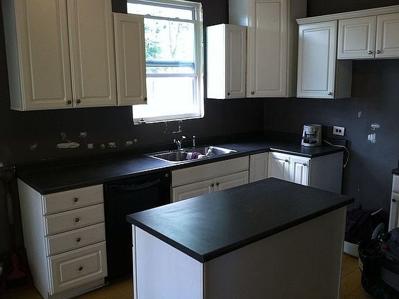 3rd image of 503 E River St