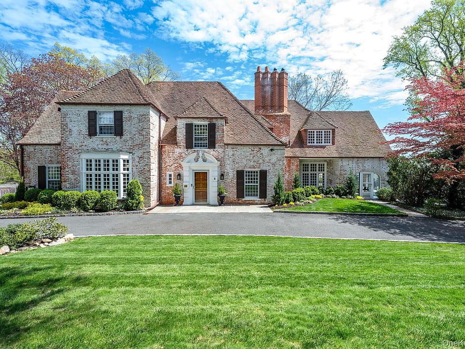 1st image of 8 Rittenhouse Road