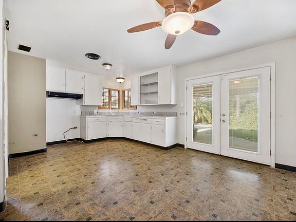 5th image of 724 Philippine St