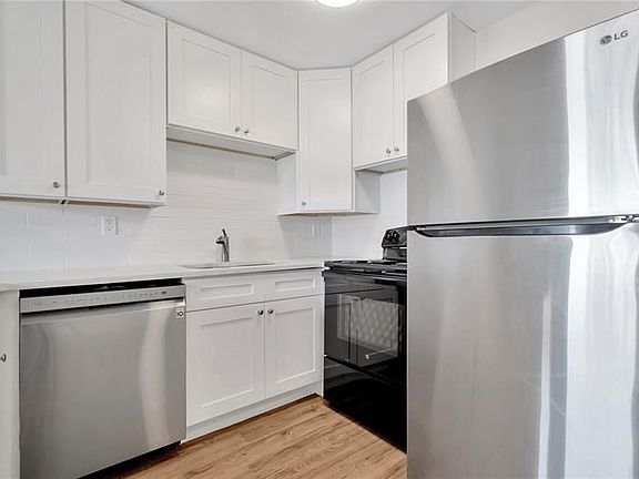 2nd image of 6701 S West Shore Blvd #9
