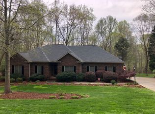 5468 Ashbury Ln, Davidson, NC 28036