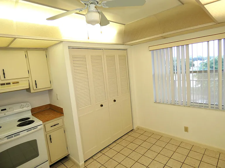 357 N Rock Island Rd #407 — Photo 8