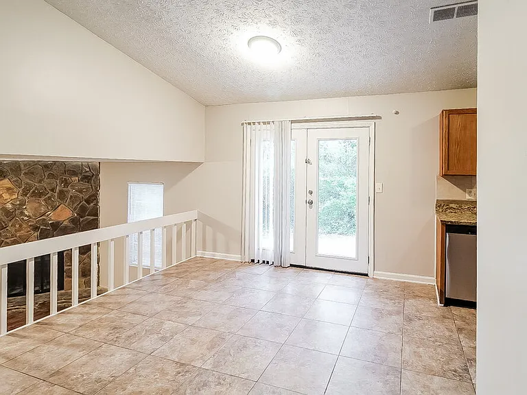5164 Galbraith Cir — Photo 9