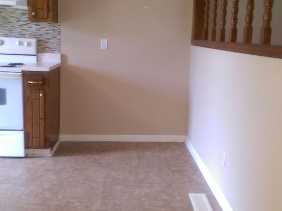 3rd image of 2785 Vance Dr NW APT 1
