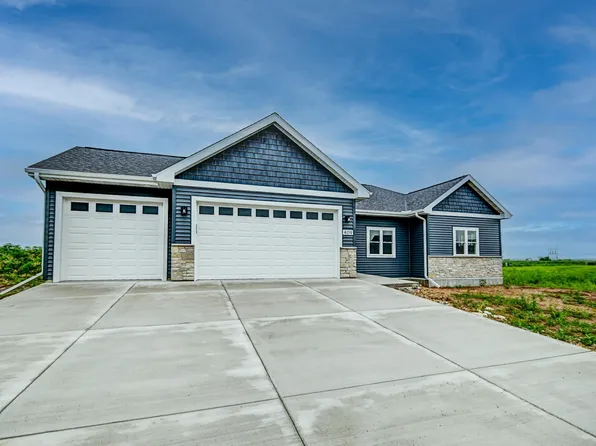 409 Chad Trl, Arlington, WI 53911