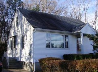 55 Rayner St, Blackstone, MA 01504