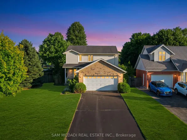 33 Barker St, Tillsonburg, ON N4G 1E4