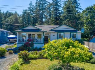 255 Elizabeth Dr, Pt Roberts, WA 98281