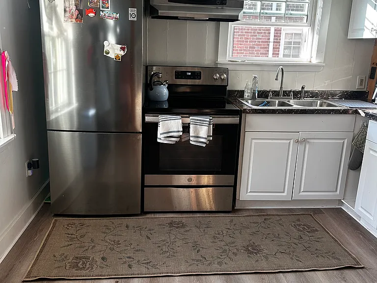 259 Raleigh Way — Photo 2