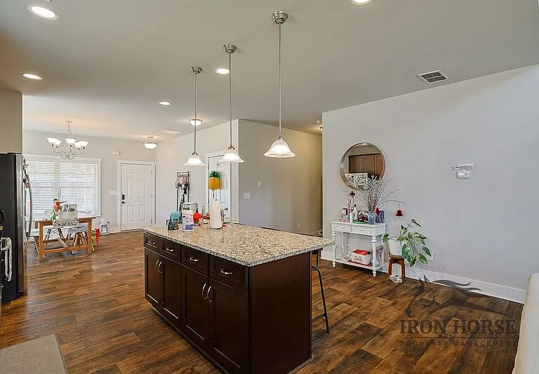 484 Park West Blvd — Photo 10