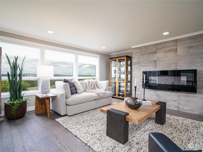725 1st Street S UNIT 101, Kirkland, WA, 98033