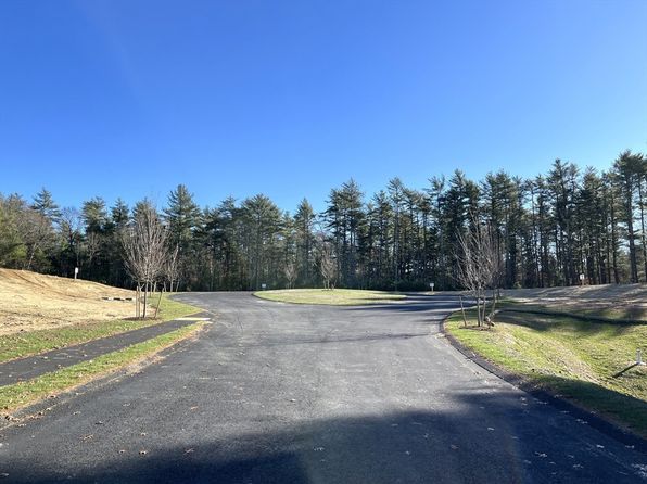 5 Ohana Way, Carver, MA 02330