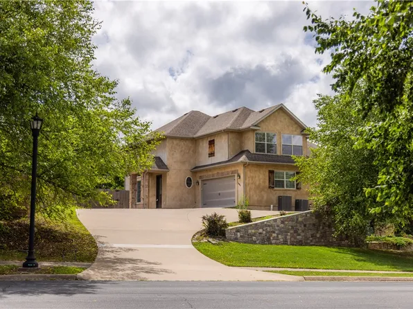 3901 NW Creekstone Blvd, Bentonville, AR 72712