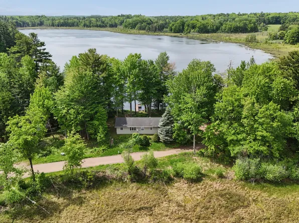 821-25 1/2 St, Cumberland, WI 54829