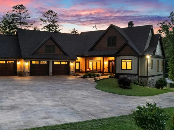 117 Valley View Ct, Blairsville, GA 30512